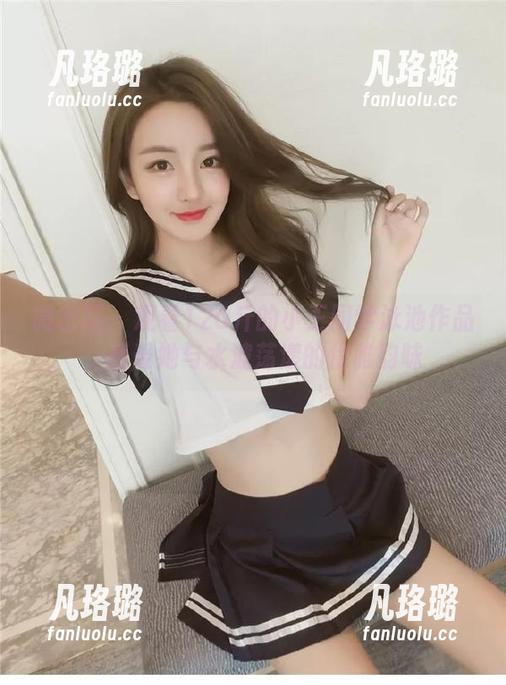 120斤的小王同学 微密圈 - 观看120斤的小王同学泳池作品,感受她与水波荡漾的优雅韵味