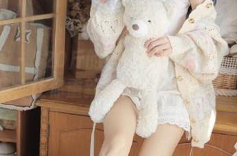微密圈 – 120斤的小王同学制服写真新作品集，让你重新定义“制服诱惑”！