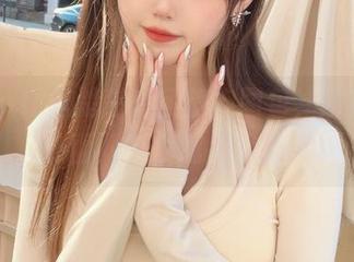 Akisoso秋楚楚私房旗袍图包，娇美身姿扑面而来，迷人又撩人