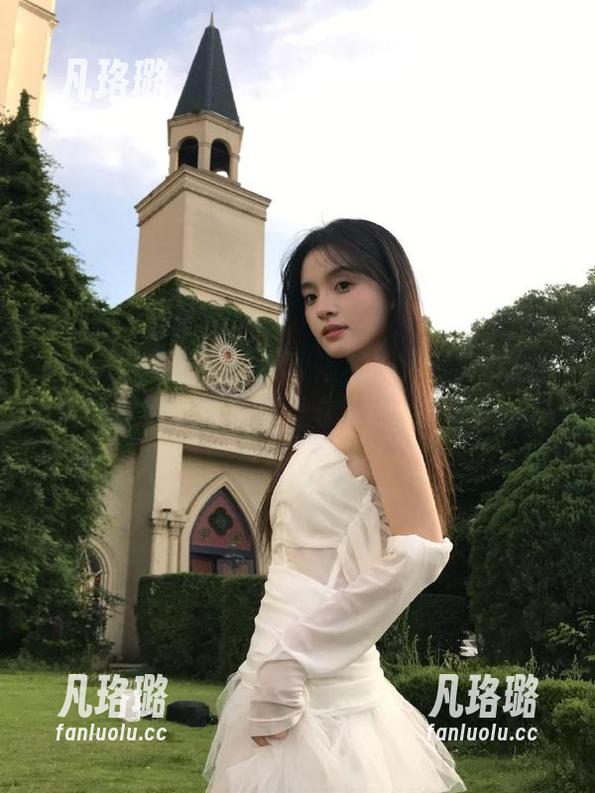 Feilin嗲囡囡-陈雅漫VICKY Feilin嗲囡囡 - 获取陈雅漫VICKY黑色系列图包,下载后让你的风格焕然一新