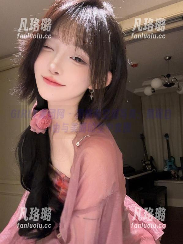 GIRLT果团网-周妍希 GIRLT果团网 - 周妍希空姐写真:展现自由与美丽的空中套图