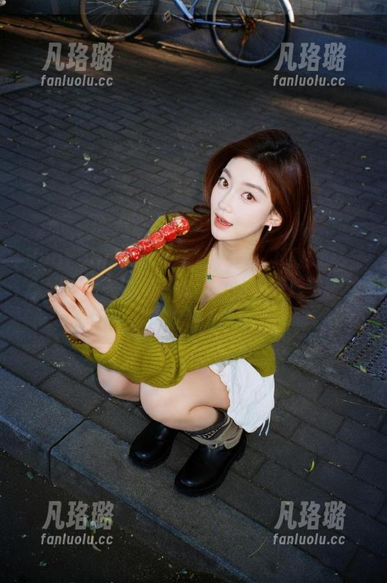 HuaYang花漾-Cris_卓娅祺 HuaYang花漾 - 高清优雅!下载Cris_卓娅祺夏天系列写真,和阳光一起尽情绽放吧!