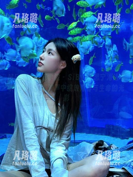 MFStar模范学院-SiByl李思宁 MFStar模范学院 - SiByl李思宁海边写真合集:在海浪声中绽放青春与生命的光彩