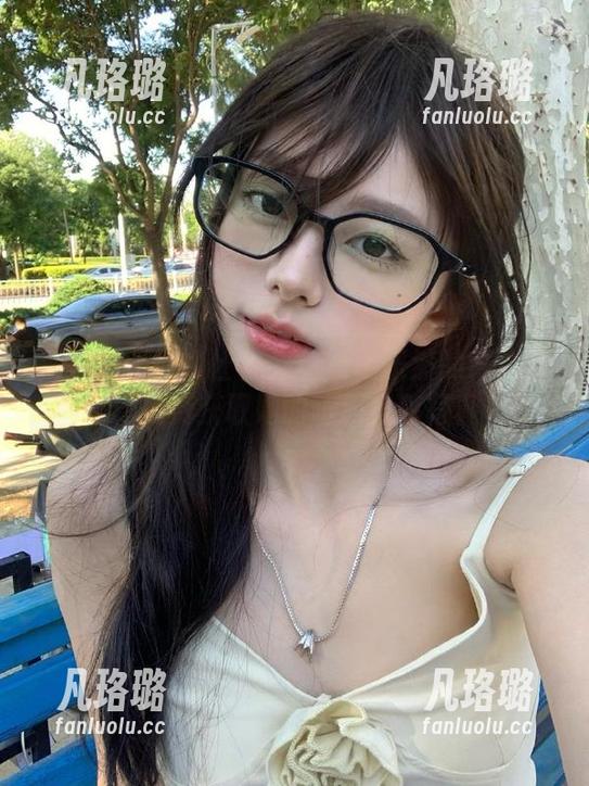 MiStar魅妍社-黄乐然 MiStar魅妍社 - 来看看黄乐然的精彩作品吧,免费获取她的萌趣套装写真哦!
