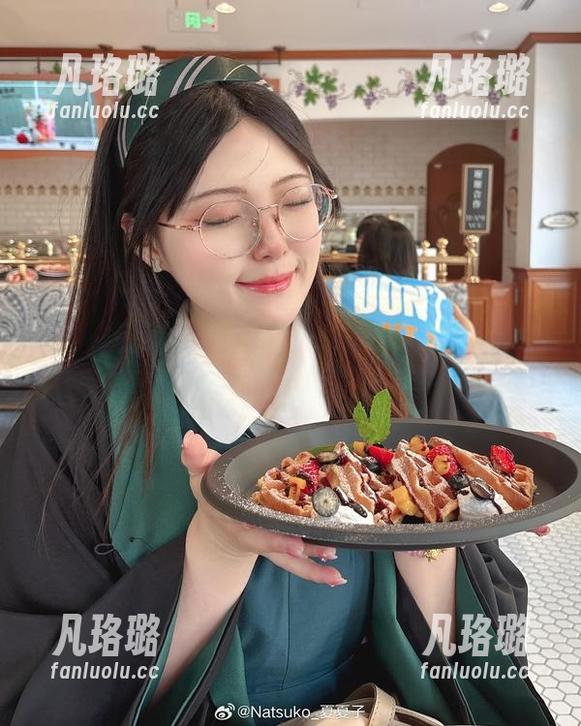 Natsuko夏夏子 全网热议!Natsuko夏夏子大尾巴猫cos写真,下载方式和技巧分享给你!