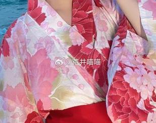 Nyako喵子灰丝写真精品，精选原图献上流畅的美感与艺术气息
