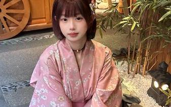 PoppaChan的居家梦游记：探索甜美Cos图册背后的故事！