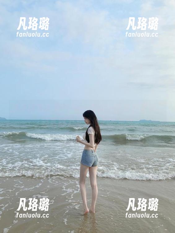 PoppaChan 从不同角度看PoppaChan的皮衣写真,分享魅力与风格的多样性
