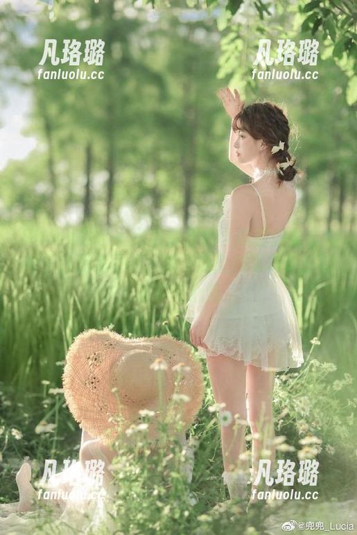 SiHua思话 - 不容错过的小狐狸仙女《女神》作品集更新，揭开她全新写真背后的故事与心情