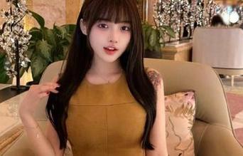 微密圈 – 专享福利帖：Sia不吃鱼的绿色吊带写真免费下载，等你来拿！