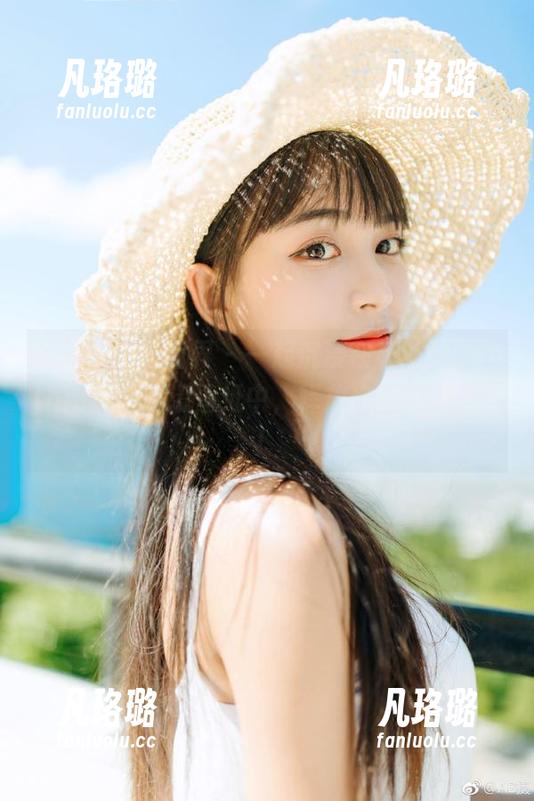 XIAOYU语画界 - 一起沉浸在杨紫嫣Cynthia肉丝高清壁纸中，释放你的视觉享受！