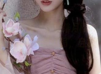 XIAOYU语画界 – 走进绯月樱cherry的世界，观看她的天使作品，启发你的想象