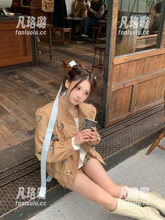 Xiuren秀人网-南初妹妹 Xiuren秀人网 - 绝美南初妹妹黑丝写真,带你免费领略精彩瞬间!