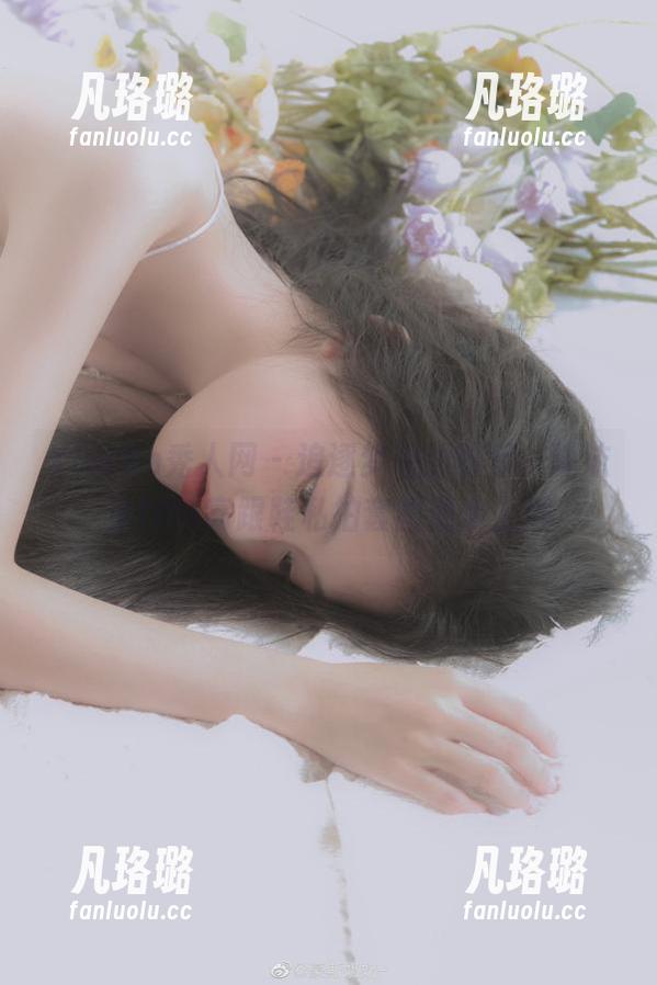 Xiuren秀人网 - 追逐梦想的脚步，夏沫沫tifa高跟鞋私拍套图倾情上演