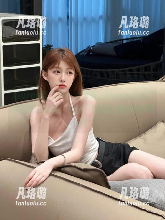 Xiuren秀人网-小蛮妖_honey Xiuren秀人网 - 小蛮妖_honey万圣节创意写真合集,快来下载感受她的奇幻瞬间