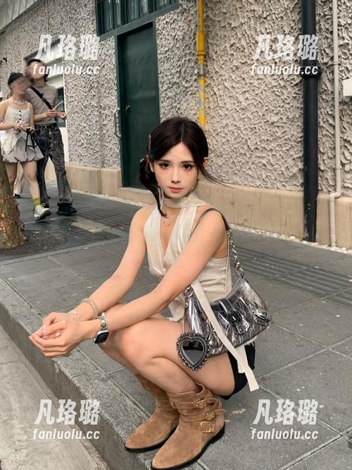 Xiuren秀人网-就是阿朱啊 Xiuren秀人网 - 探索就是阿朱啊的渔村主题写真集:分享每一幅作品背后的动人情感