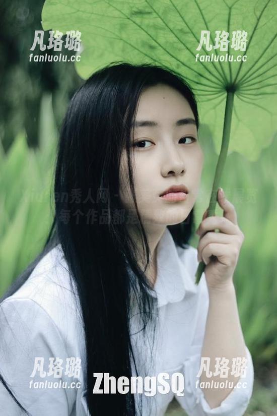 Xiuren秀人网-张美荧 Xiuren秀人网 - 张美荧的日常在线展览:每个作品都是精致的日常秀!