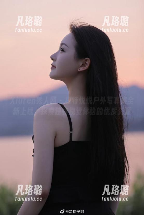 Xiuren秀人网-模特悦悦 Xiuren秀人网 - 模特悦悦户外写真集全新上线,探索独特视觉体验的优质资源