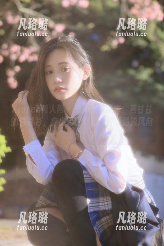 Xiuren秀人网-燕甘甘 Xiuren秀人网 - 最新图集发布:燕甘甘的白衬衫,穿出无限可能,引领潮流风向标!