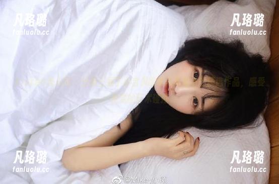 Xiuren秀人网 - 分析王俪丁小宝贝眼镜写真集中的精选作品，感受视觉的艺术碰撞