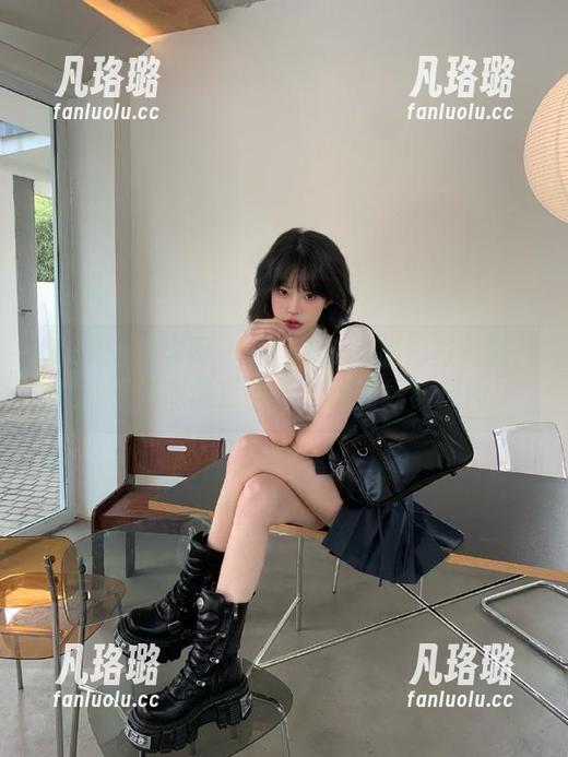 Xiuren秀人网 - 绮里嘉ula旗袍写真图片集：下载高品质画像，尽显经典风韵！