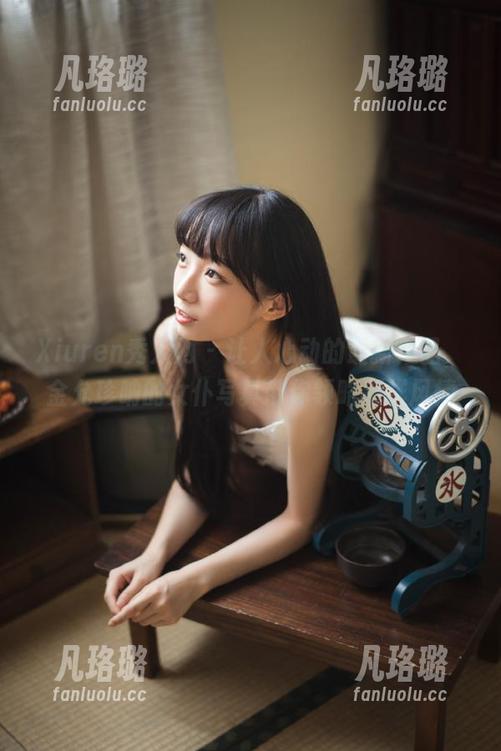 Xiuren秀人网 - 让人心动的最新作品，金允珍呐的女仆写真带你领略别样风情