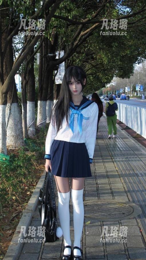 Xiuren秀人网 - 精选陈雅漫VICKY修女主题图包，超值资源呈现给你