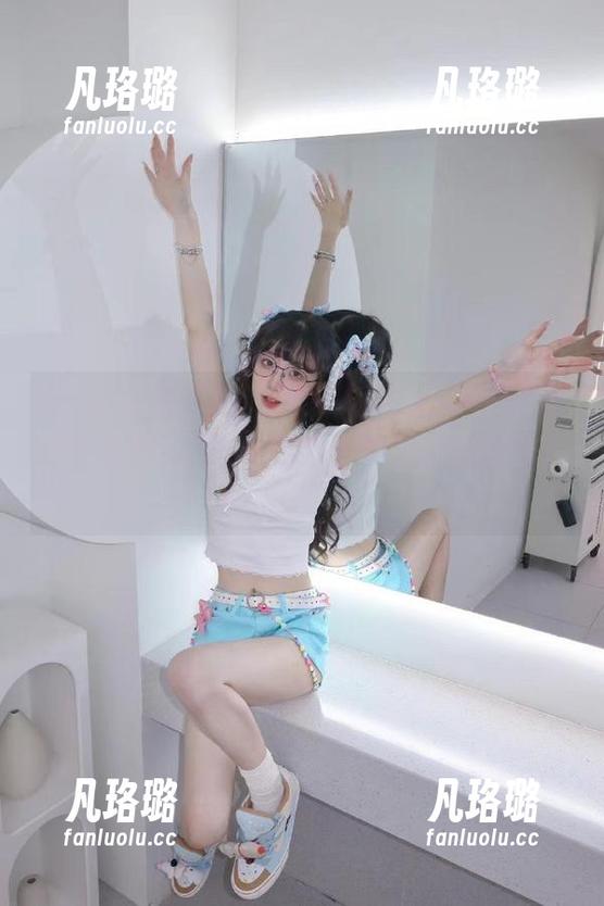 Xiuren秀人网-黎苏苏 Xiuren秀人网 - 每一张都是经典,黎苏苏女友写真美图资源,不容错过的视觉享受