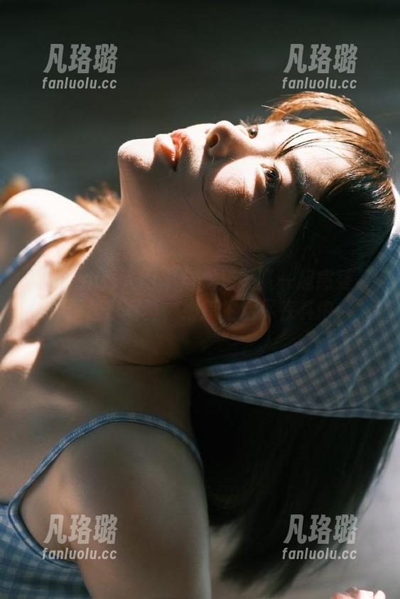 Xiuren秀人网-龙泽美曦 Xiuren秀人网 - 与龙泽美曦一起感受最新居家写真,细腻生活尽在其中