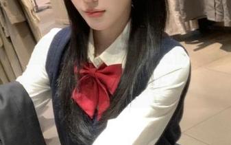 YouMi尤蜜荟 – 演绎夏日风情，尤妮丝泳衣美图图包全新上线！