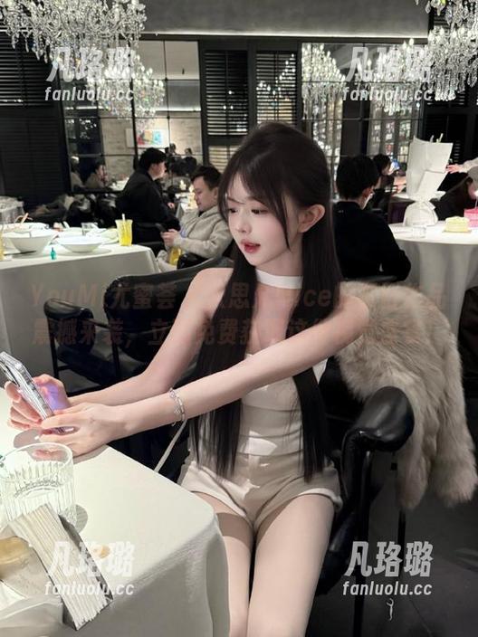 YouMi尤蜜荟 - 张思允Nice的夏日作品震撼来袭，立即免费获取这份视觉盛宴！