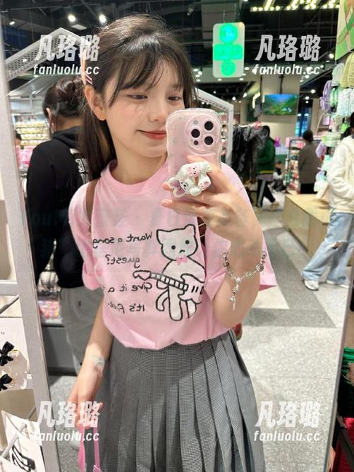 YouMi尤蜜荟-白露小猪 YouMi尤蜜荟 - 夏日清凉必备,“白露小猪”比基尼写真图册让你心动不已!