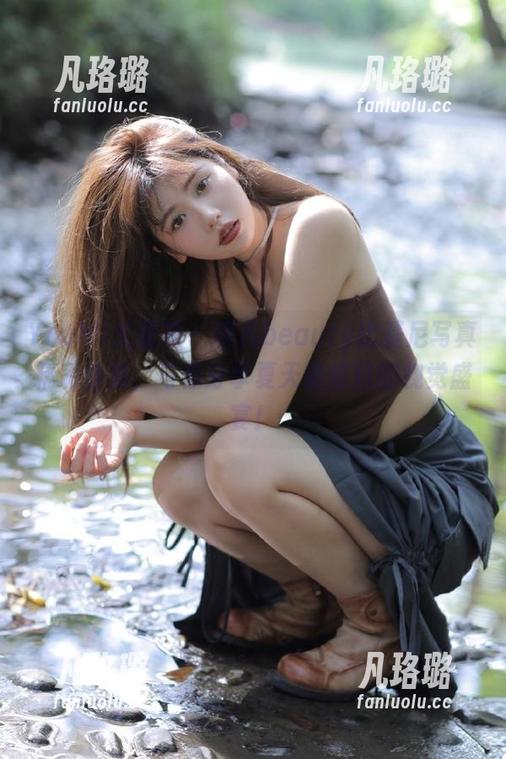 YouMi尤蜜荟 - 菲儿beauty比基尼写真精彩合集，与你分享夏天最炫目的视觉盛宴！