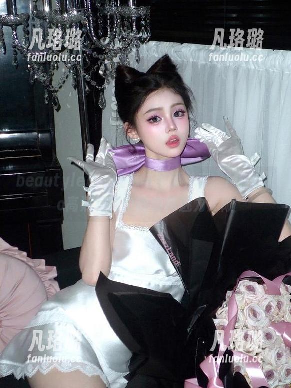 beautyleg - 性感与可爱并存：Mimoko高清写真中的棉袜魅力无限