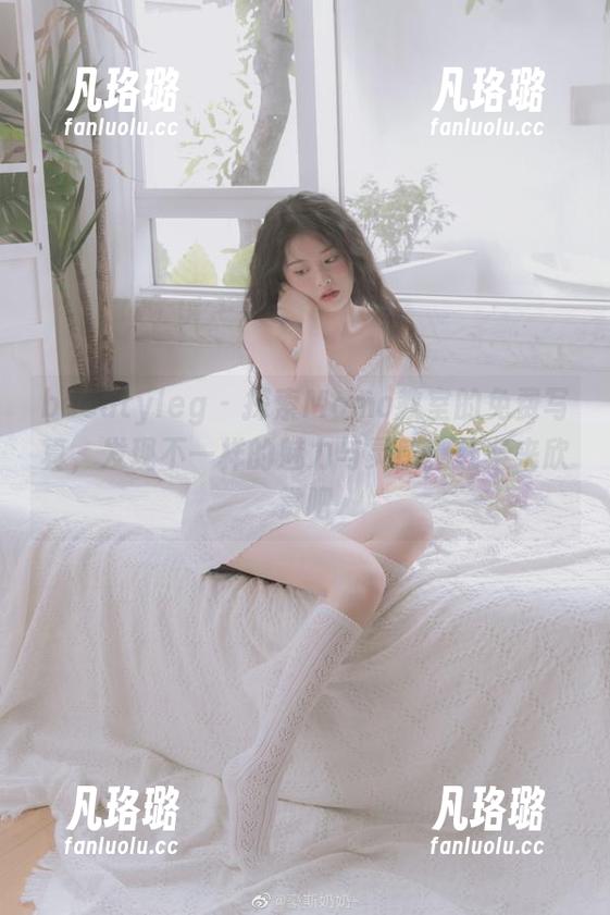 beautyleg - 探索Momo教室的免费写真，发现不一样的魅力与灵感，赶紧来欣赏吧