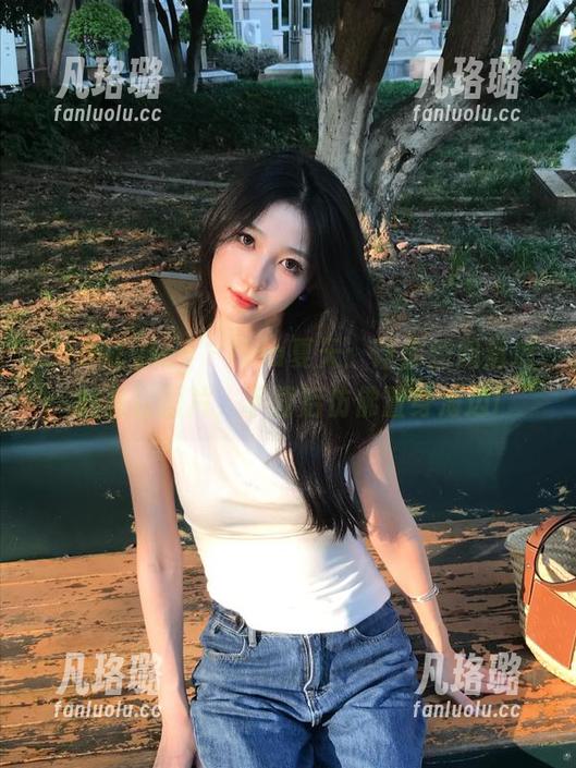 beautyleg-Una beautyleg - Una夏天:让你瞬间清凉的夏日图片,下载后仿佛置身海边!
