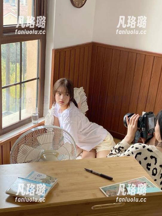 pans - 免费欣赏小青兔女郎写真，优质资源尽在指尖，让你满意！
