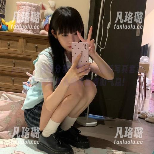 pans - 免费分享：饭团的最新写真套装，完美诠释优雅与青春的气息！