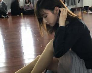 puypuychen套装大胆展示，高清原图带你领略绝美写真之旅