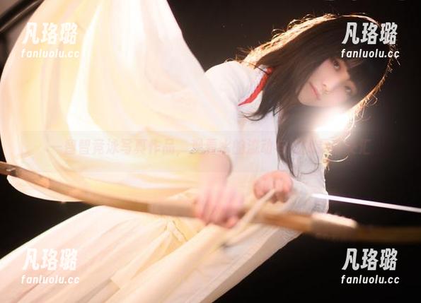 一智智 一智智竞泳写真作品,观看水的流动与她的灵动交汇