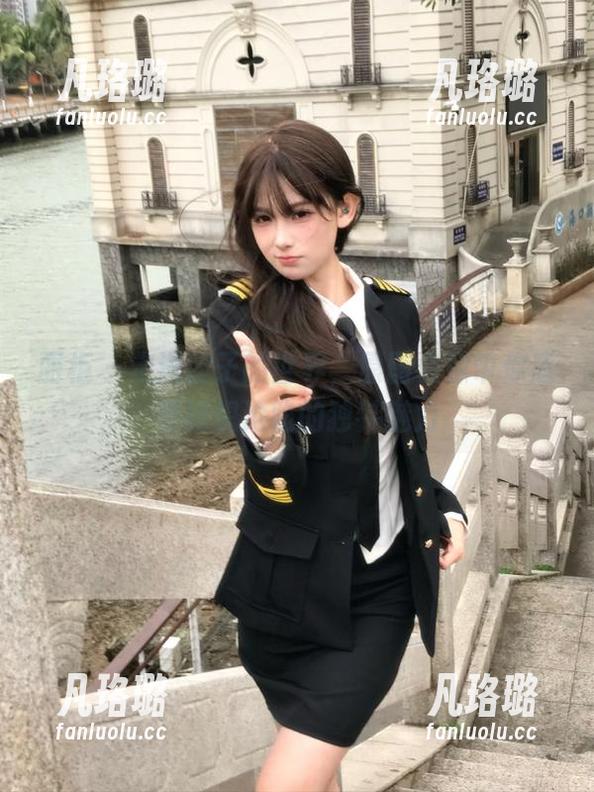 丽柜 - 走进团子的世界，原图资源带你感受好想沦陷的独特魅力