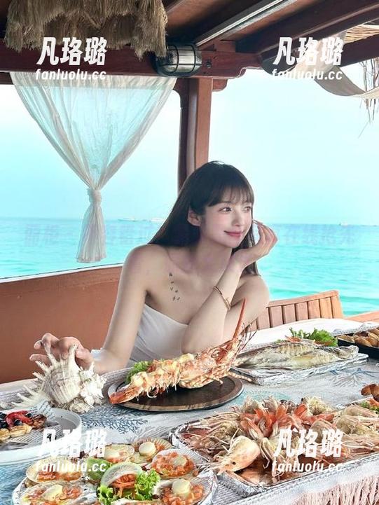 丽柜 - 不容错过！露露黑丝写真在线抢先看，原图大放送