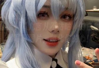 在线阅读！“九言从不咕咕”的白色体操服写真图片，萌化你的心！