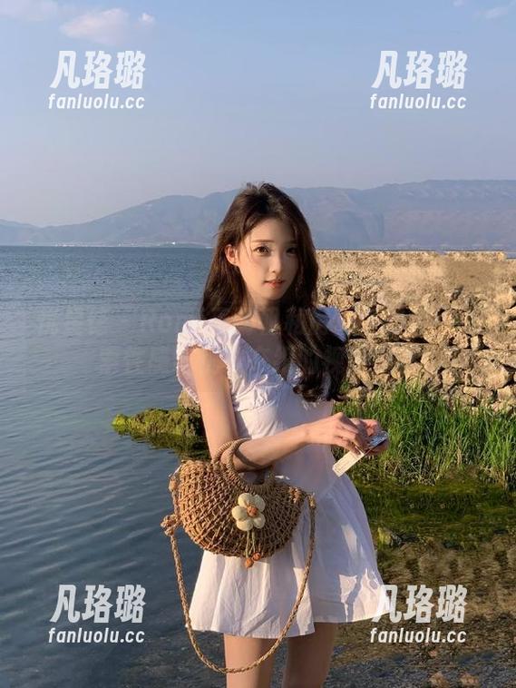优星馆 - Romi王朝朝私房蕾丝图集：探索性感与优雅交织的视觉盛宴