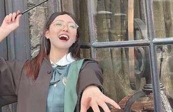 发现你夏夏的朦胧OL美图合集，呈现出无与伦比的柔美与神秘气息！
