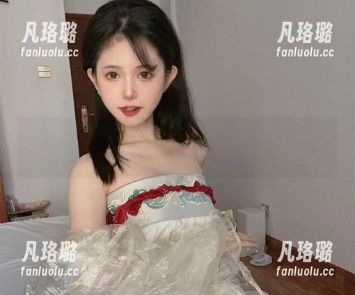 倦倦喵倾情奉献，鱼骨胸衣图包免费下载，尽享高质量的写真视觉盛宴！