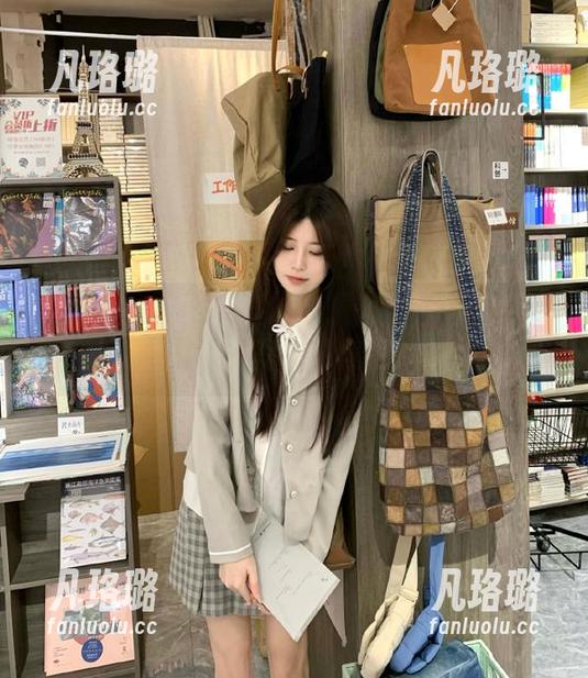 克拉女神 - 直击灵魂的瑞莎全套肉丝原图，刷新你对写真艺术的认知！