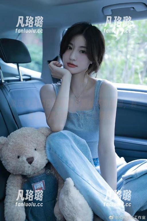 兔玩映画 兔玩映画的日系制服与黑丝写真图册,真是让人眼花缭乱的华丽展示!