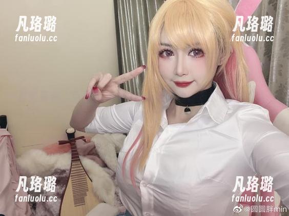 原图来袭，兔胖胖min以瑜伽历史为背景的高清照片，不容错过！