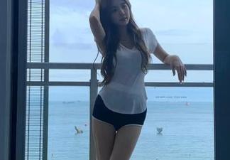 初夏女神 – 双双红裙写真，高清原图捕捉每个细节与情感